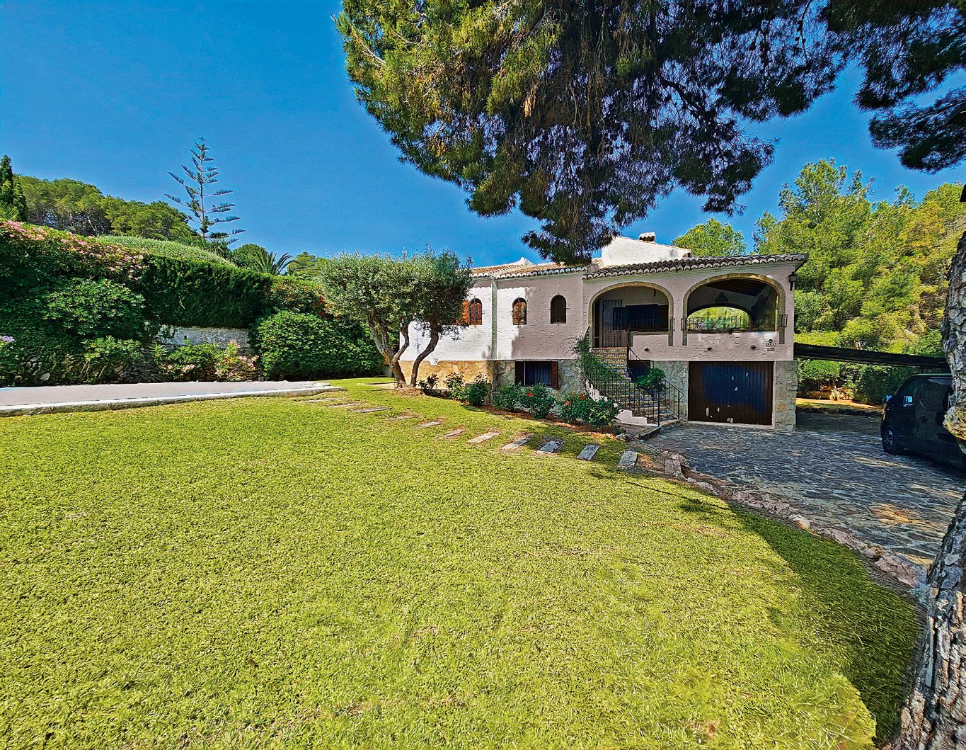 Villa tradicional mediterránea con jardín en Jávea
