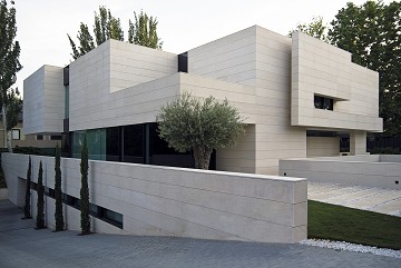 SINGLE-FAMILY HOUSE IN MADRID  /  A-CERO ARCHITECTURE