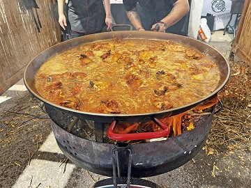 60+1 Concurs Internacional  de Paella Valenciana de Sueca · 40 chefs, entre ellos 10 internacionales,  han optado a cocinar la ‘mejor paella del mundo’ 