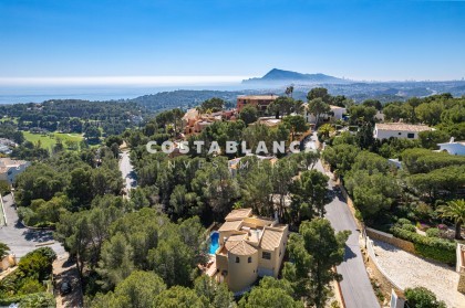 4 Dormitorios - Vivienda en Altea