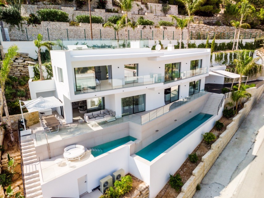 4 Dormitorios - Vivienda en  - 