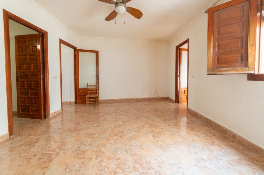 5 Dormitorios - Vivienda en  - 