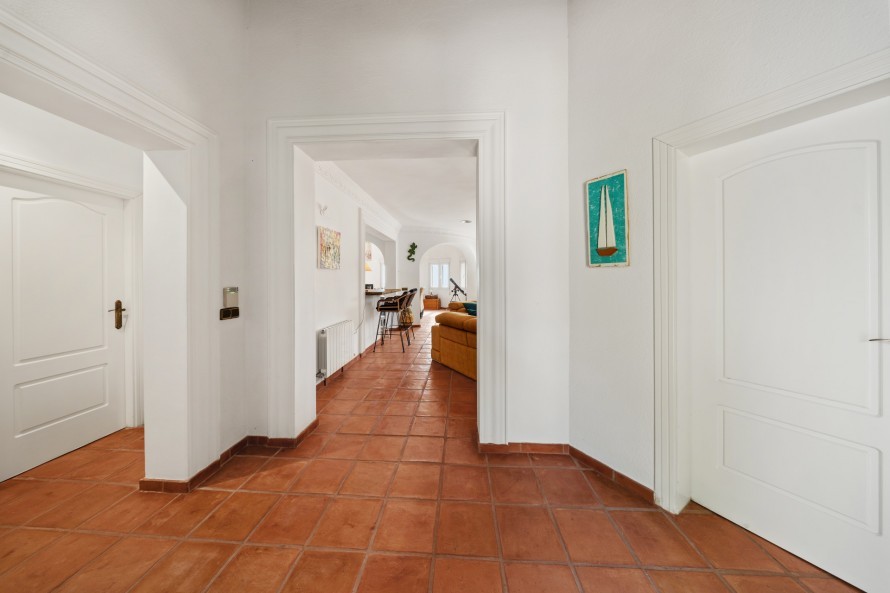 5 Dormitorios - Vivienda en  - 