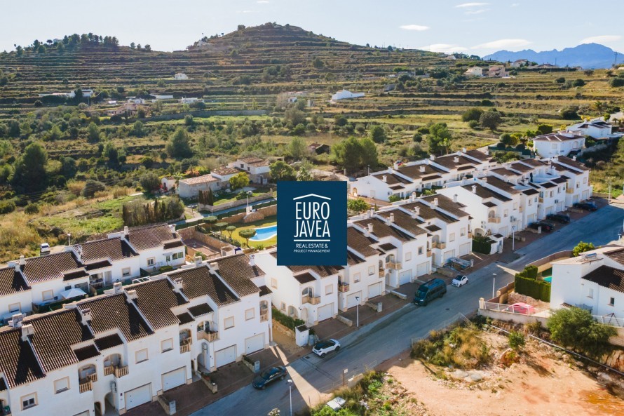 2 Dormitorios - Vivienda en  - 