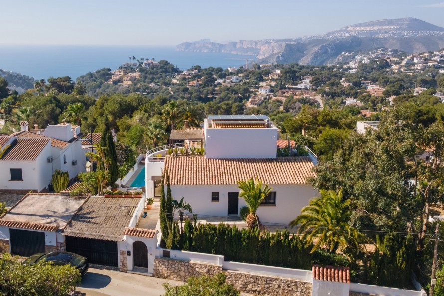 4 Dormitorios - Vivienda en  - 