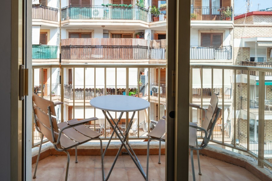 2 Dormitorios - Vivienda en  - 