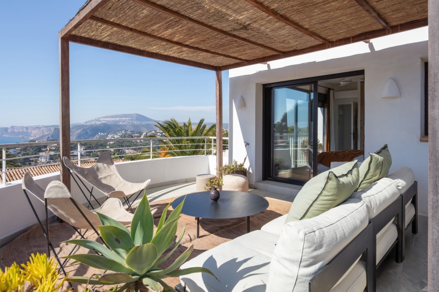 4 Bedrooms - — 16/50