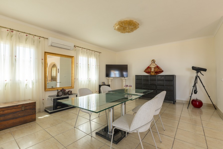 4 Bedrooms - Jávea — 8/25