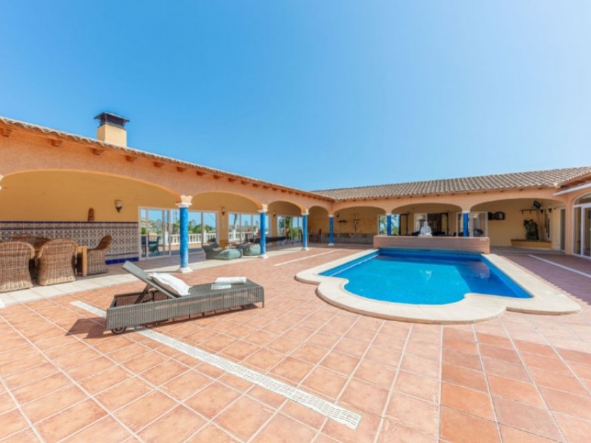 5 Bedrooms - Busot — 43/85