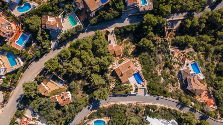 4 Bedrooms - — 7/17