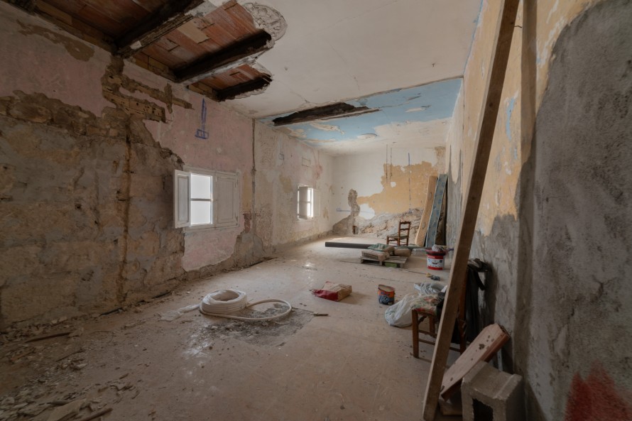 5 Bedrooms - — 16/20