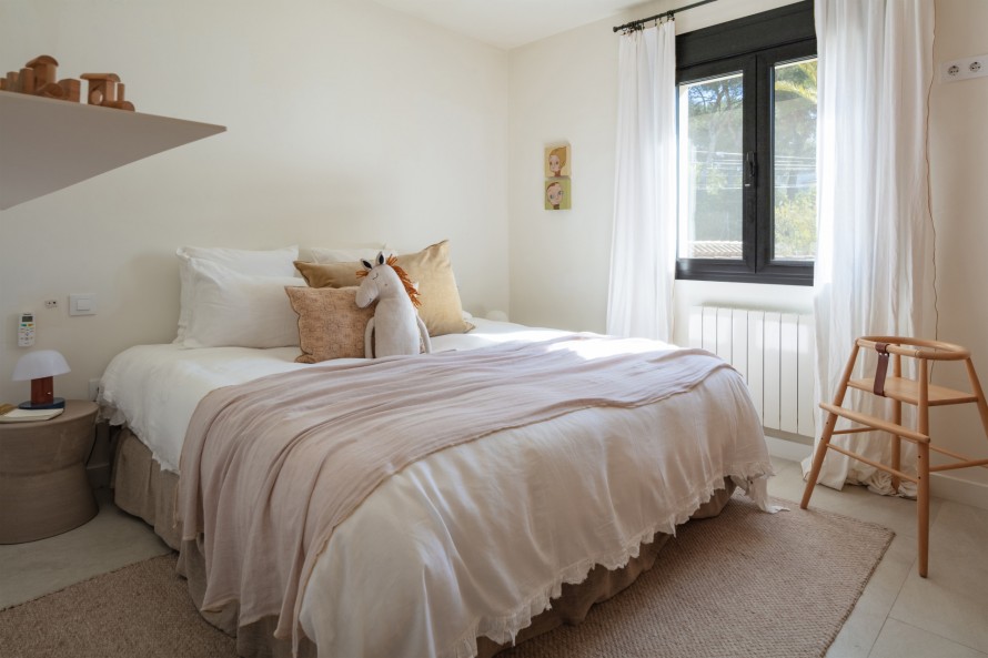 4 Bedrooms - — 22/50