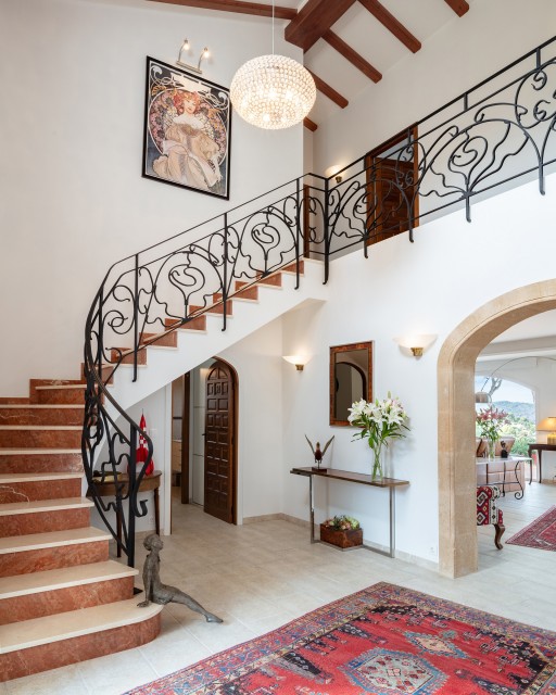 5 Bedrooms - — 24/35