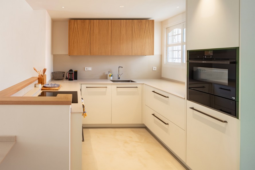 2 Bedrooms - — 12/36