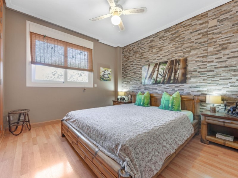 5 Bedrooms - Busot — 18/47