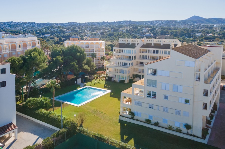 3 Bedrooms - — 19/22