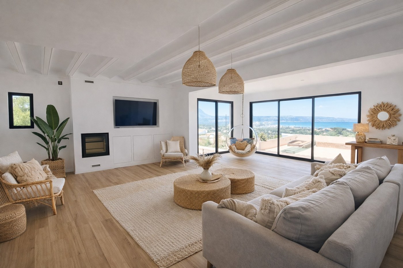 Casa Roget: living room with sea views