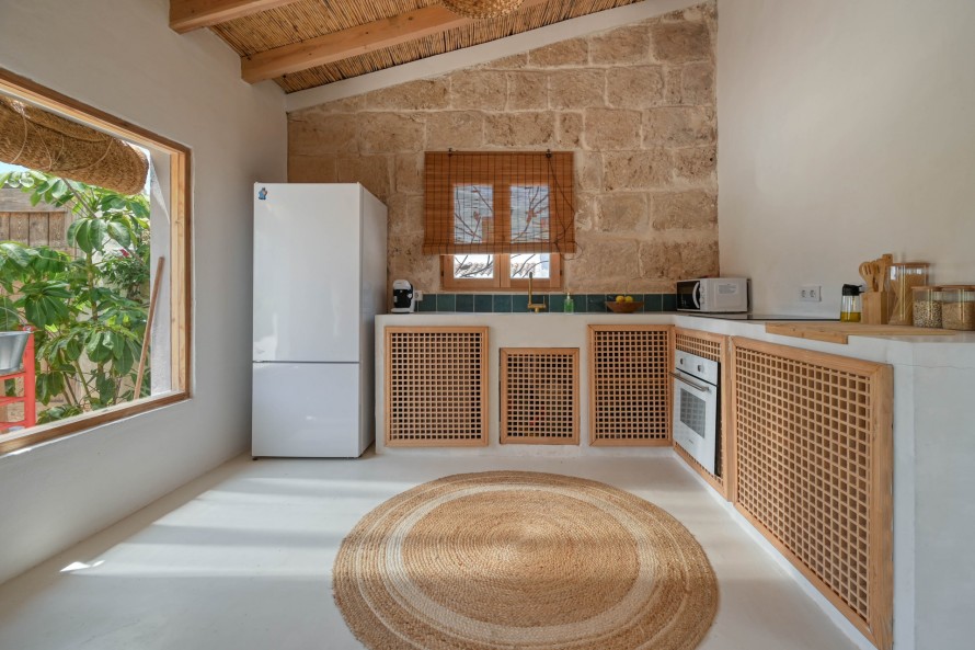 4 Bedrooms - — 8/43