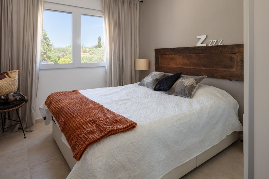 7 Bedrooms - — 14/47