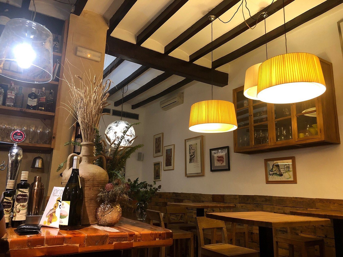 La Trastienda Wine & Tapas Bar