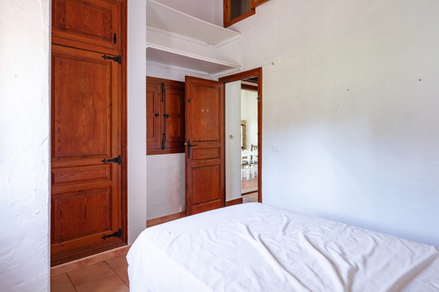 3 Bedrooms - — 14/26