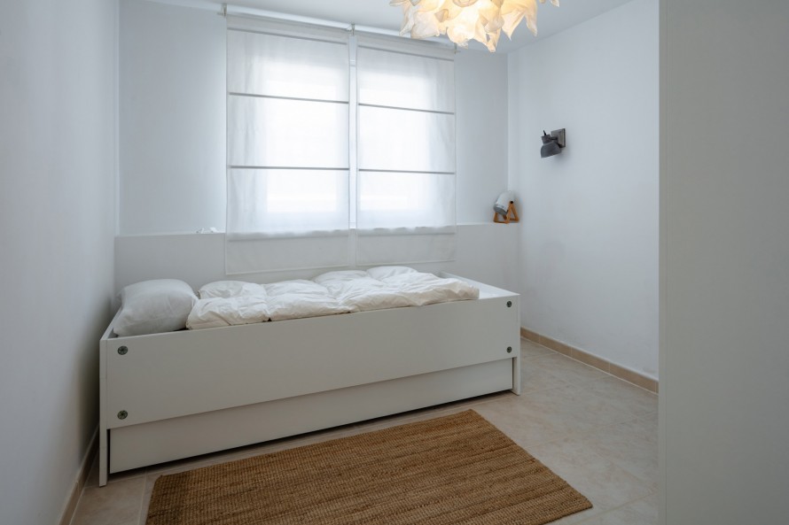 7 Bedrooms - — 19/47