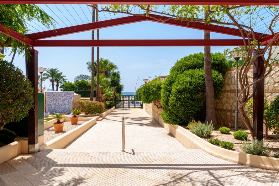 2 Dormitorios - Benidorm — 22/23