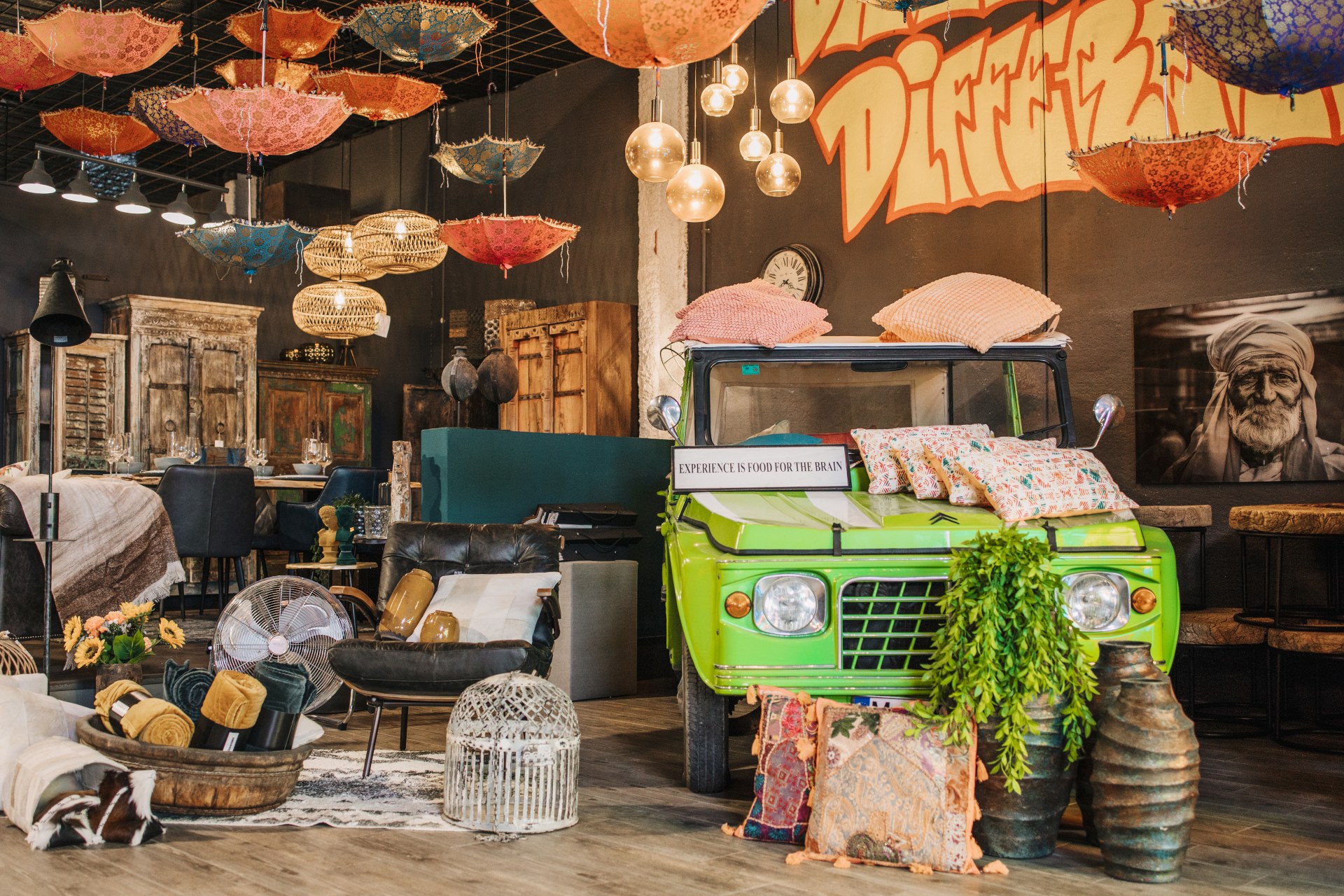 Ausstellung Bella Furniture