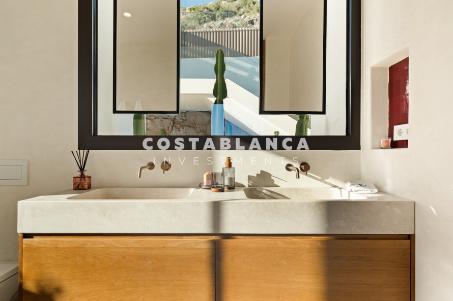 5 Dormitorios - Jávea — 50/50