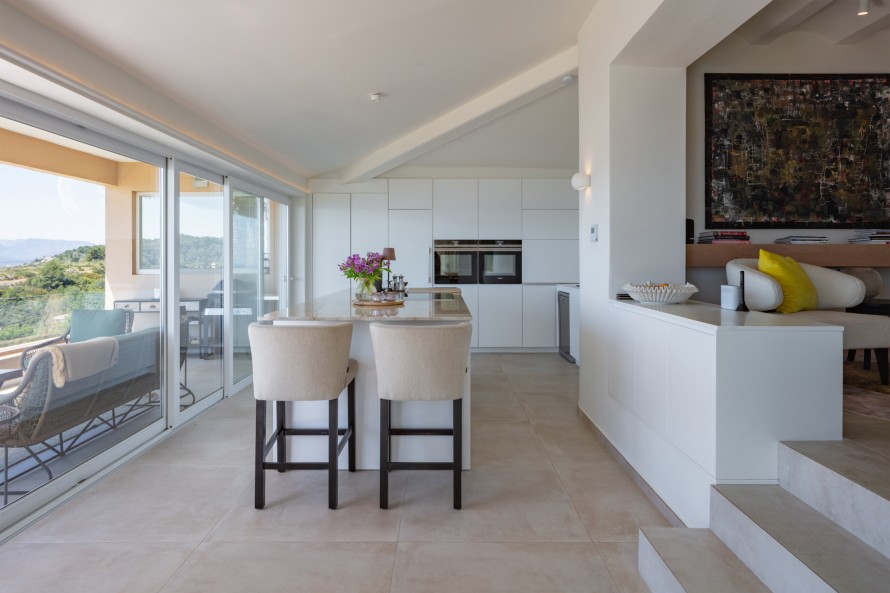 5 Bedrooms - — 14/50