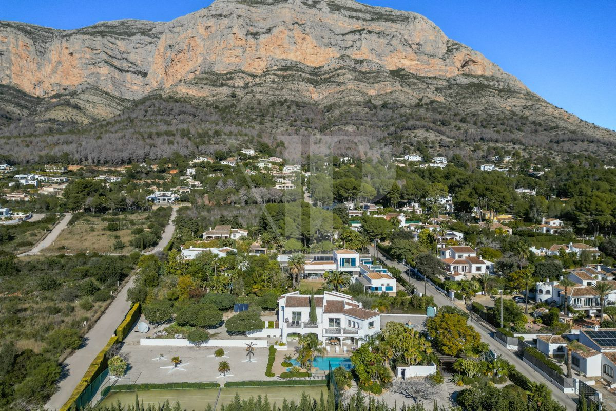 5 Bedrooms - Jávea — 11/77