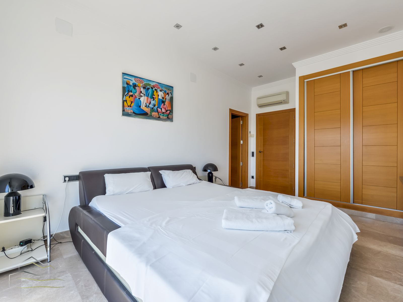 5 Bedrooms - Benissa — 25/50