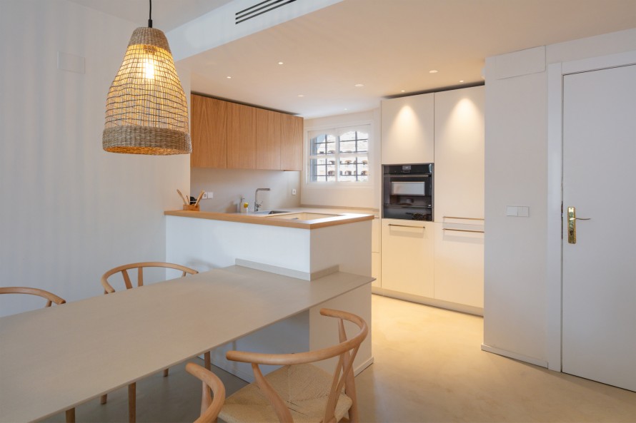 2 Bedrooms - — 11/36