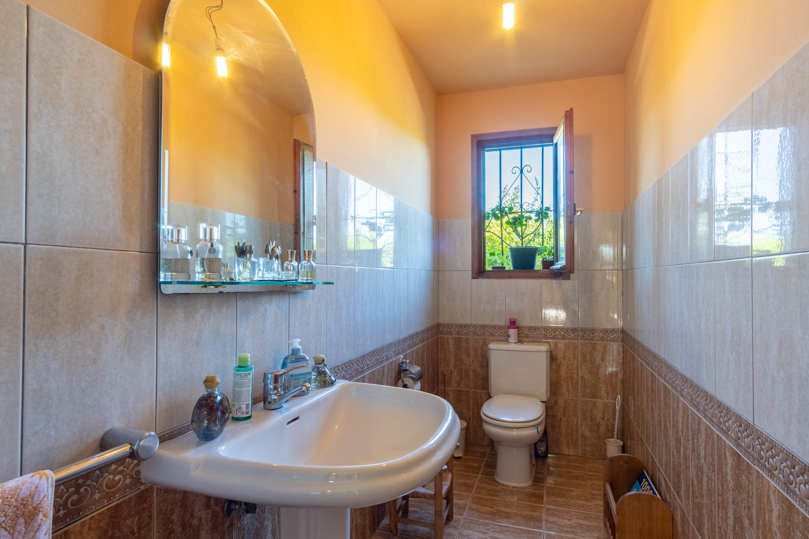 6 Bedrooms - Pedreguer — 8/28