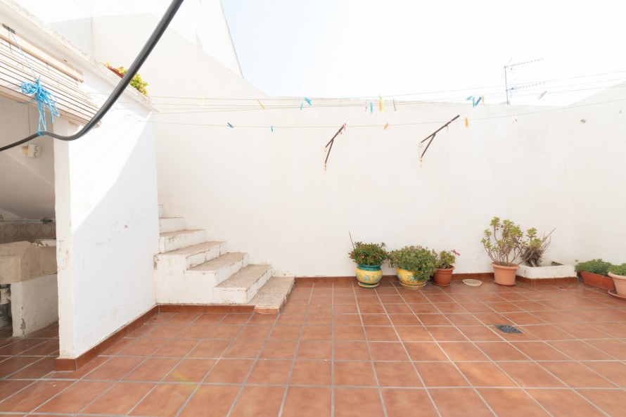 5 Bedrooms - — 13/20