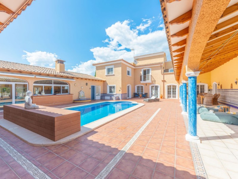 5 Bedrooms - Busot — 50/85