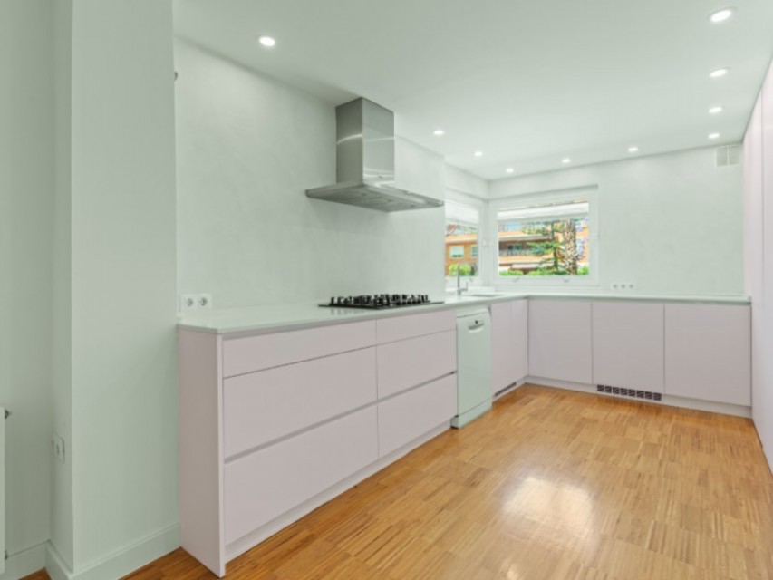 4 Bedrooms - Alicante / Alacant — 12/39
