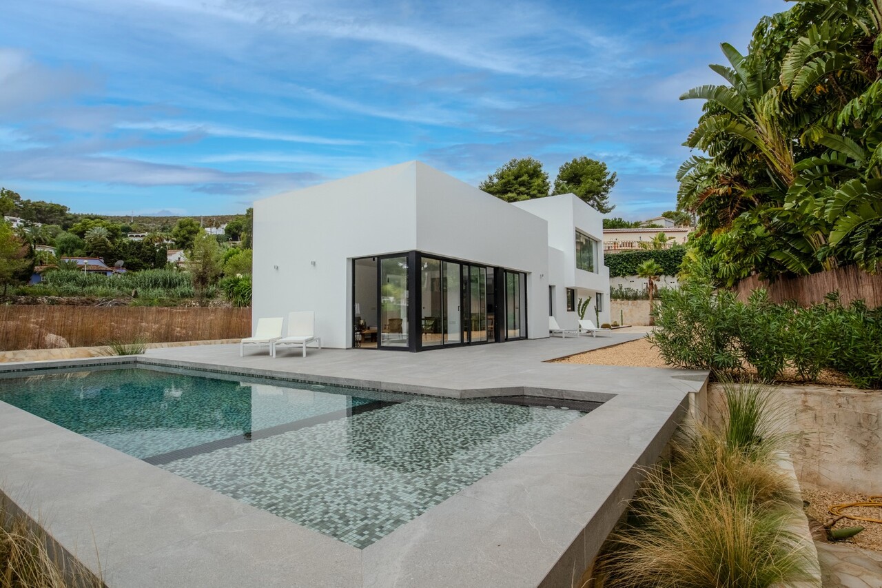 3 Bedrooms - Jávea — 50/50