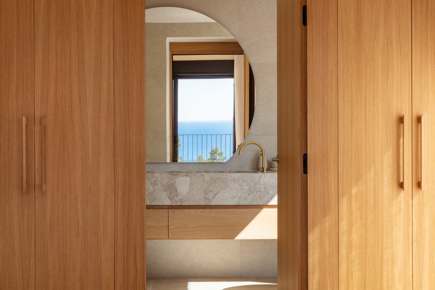 4 Bedrooms - — 18/50