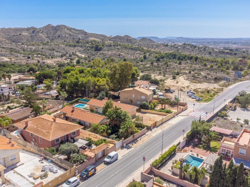 5 Bedrooms - Busot — 43/47