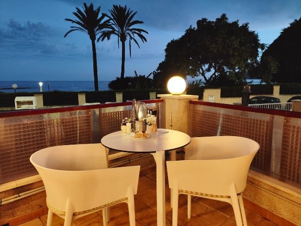 La Terraza by Helen