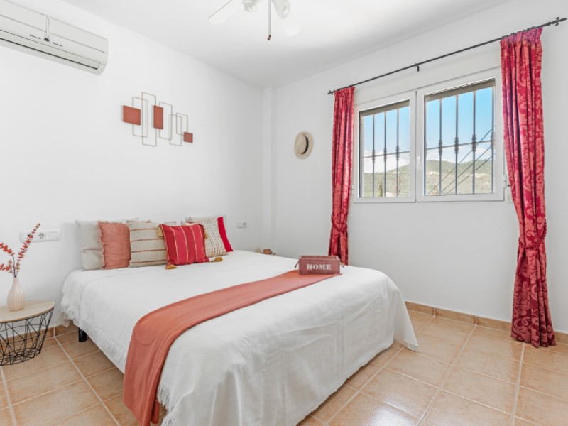 4 Bedrooms - El Campello — 11/48