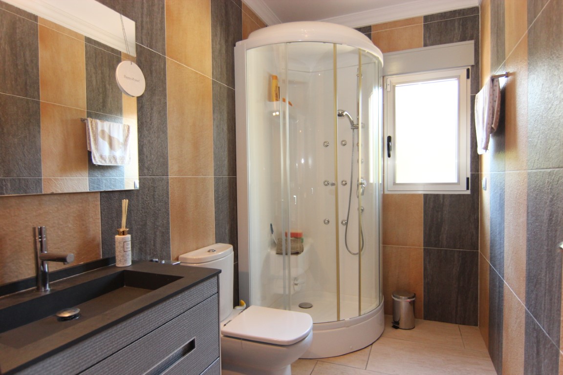 5 Bedrooms - Jávea — 22/37