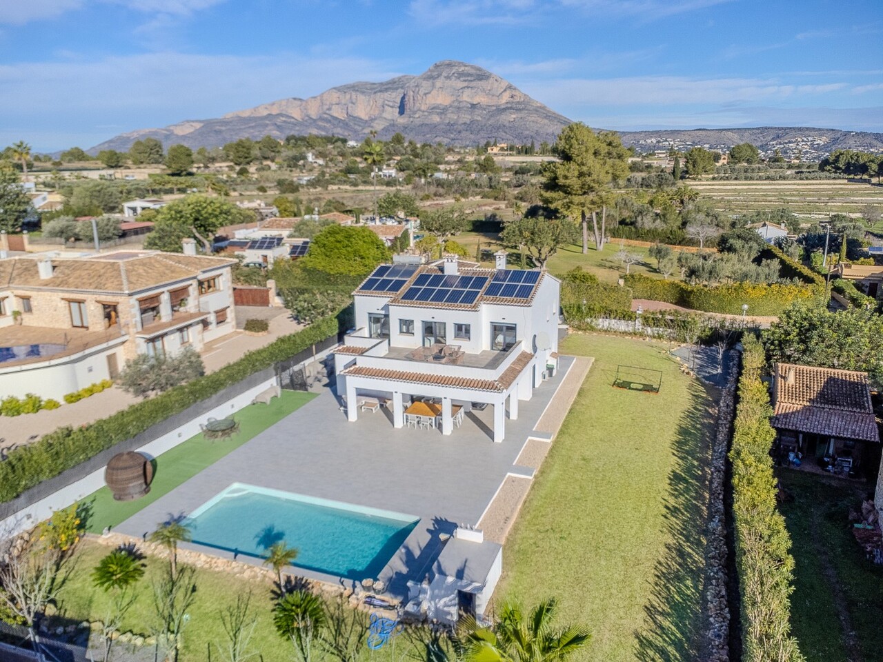 6 Bedrooms - Jávea — 50/50