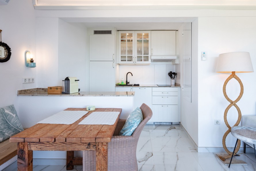 5 Bedrooms - — 38/50