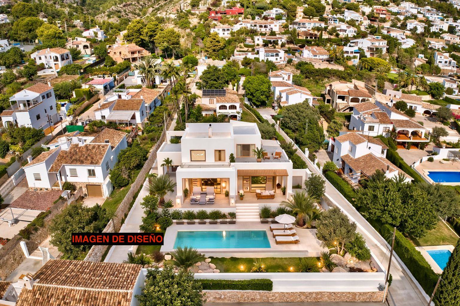 6 Bedrooms - Javea/Xabia — 50/50