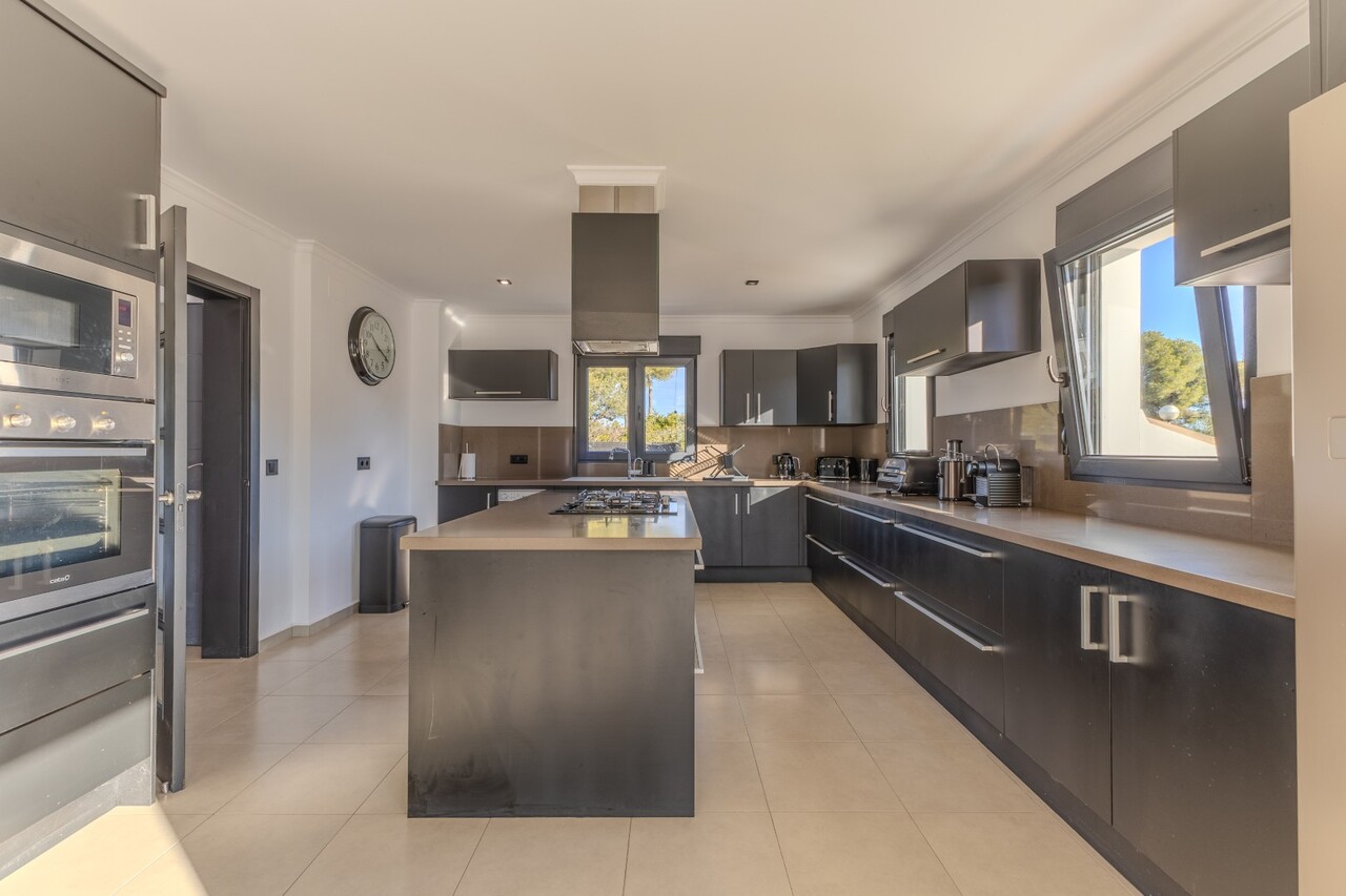 6 Bedrooms - Jávea — 2/50