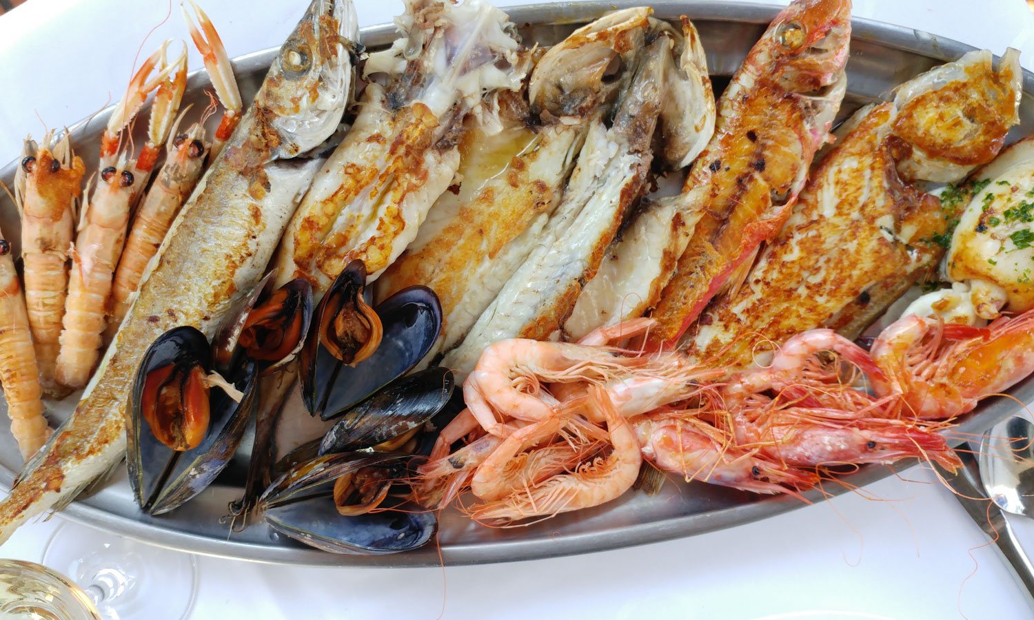 Гриль-ассорти из рыбы и морепродуктов