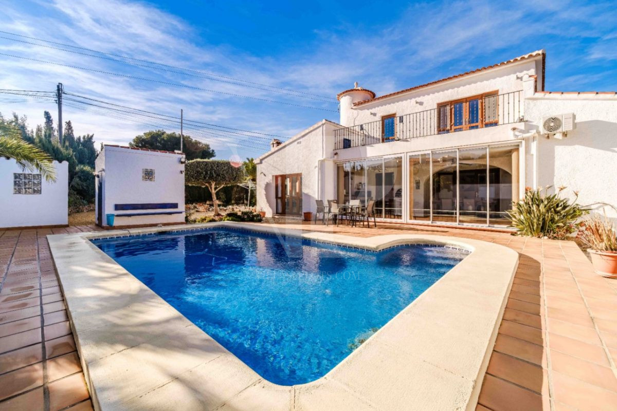4 Bedrooms - Jávea