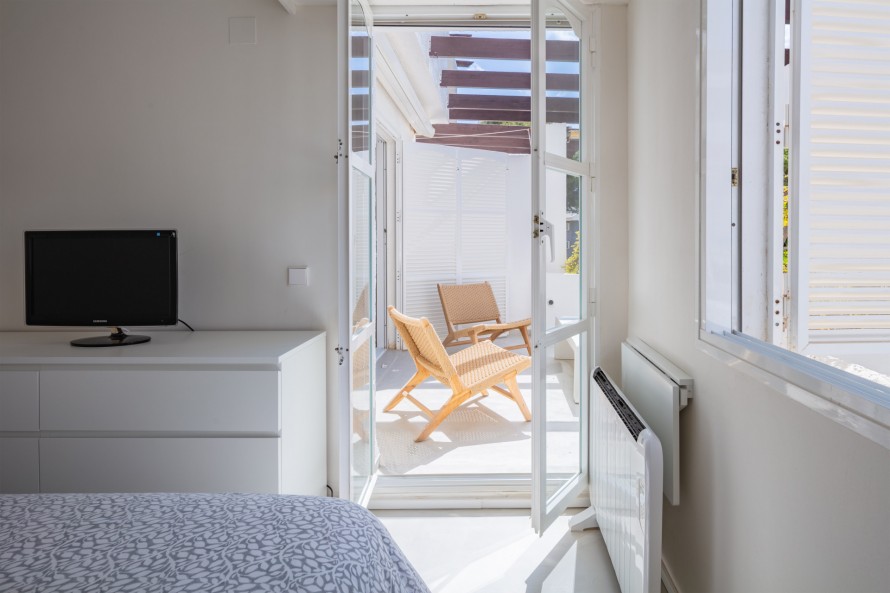 2 Bedrooms - — 16/36